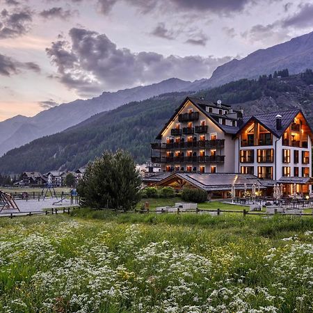 Hotel Sant'Orso - Mountain Lodge&Spa Cogne Buitenkant foto