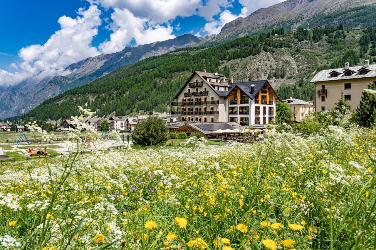 Hotel Sant'Orso - Mountain Lodge&Spa Cogne Buitenkant foto